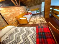 Heated Pool, Waterfall, 4 Bedrooms, 120km from SP, near Monte Verde