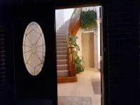 Two Miles to AT&T Stadium, Family size unit at very nice area