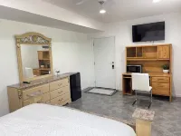“Spacious Suite Near Princeton” with “Private Bath In The Room”