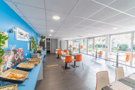 Montempô Marseille Centre Dôme Отели в г. Марсель