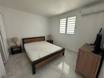 T2 Grand Case direct beach access