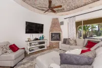 Beautiful Villa in Bella Sirena Resort