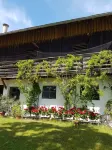 Beautiful large renovated vacation apartment with 3 bedrooms Hotels in Jachenau