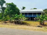 Entire Carpenter Crafted Home - Lapis Lotus Hotels near Sunbliss Tours & Charters