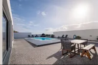 Casa Celeste-Deluxe Ocean View/Heated Pool
