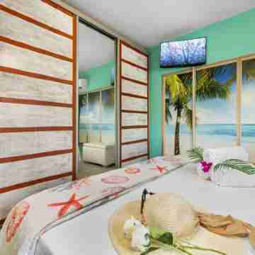 Palma Real Azul - 15-min walk to Palm Beach Rooms