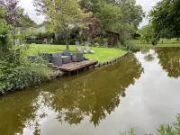 Beautiful located on water terrace, large dobble room at ground level, good WLAN