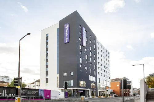 Premier Inn Woking Town Centre Hotels in Woking