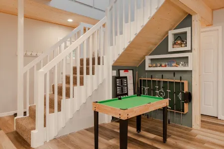 Gorgeous 2BR cabin on secluded lot minutes from Hood Canal activities