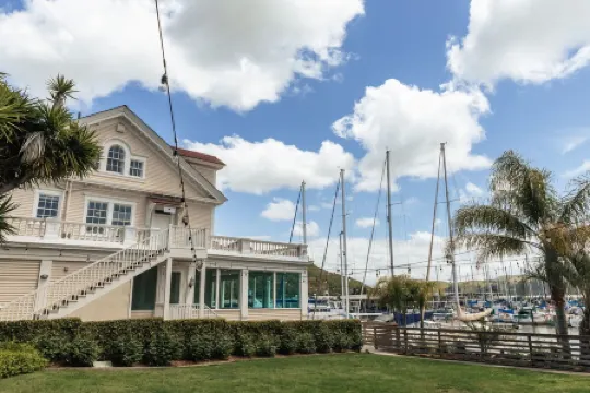 Charming Historic Lighthouse, A Magical Oasis With Great Sunsets