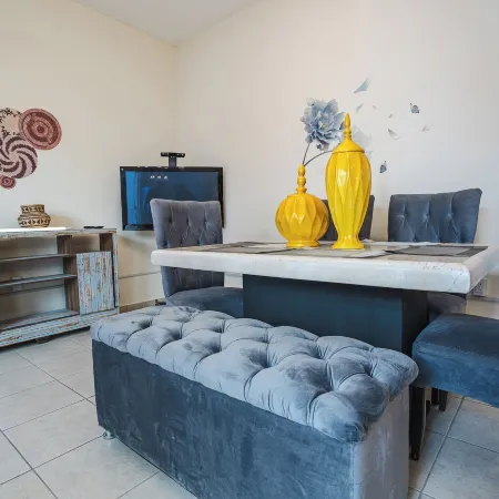Radiant Family House l Rooftop & Pool