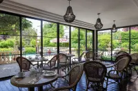 Hôtel la Villa Sainte Valérie Adults Only Hotels in Антіб