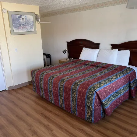 Villa West Motel