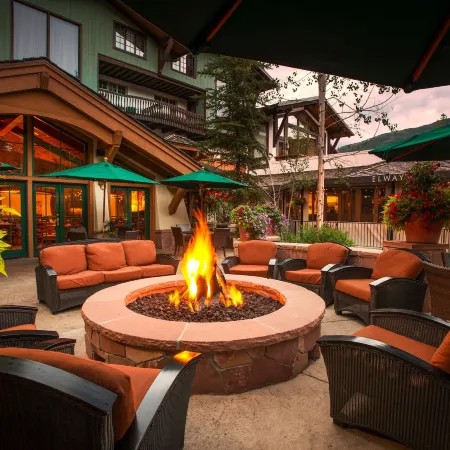 Rustic Mountain View 2Bedroom Condo- Lodge at Vail