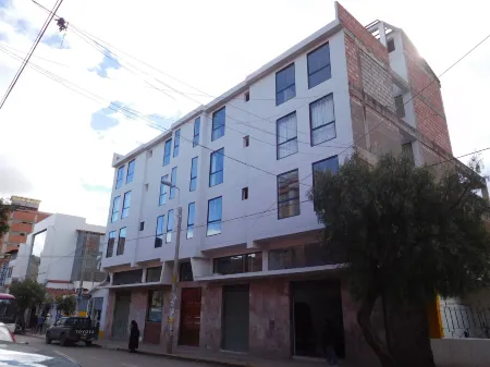 Kintu Apart Hotel Отели рядом с Аэропорт Веласко Астете