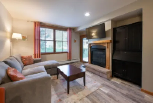 Zephyr Mountain Lodge Premium-Rated 1102