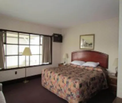 Cherry Lane Motor Inn