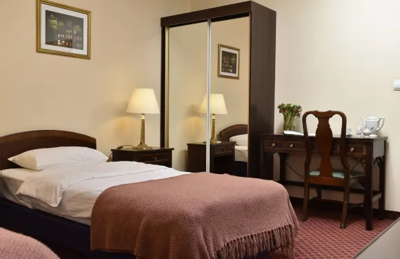 茲隆納維蘭達酒店