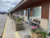 Big Bear Lodge Hotels in Alpena