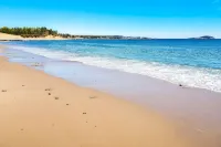 Glenghorm Beach Resort Hotels in Victoria County