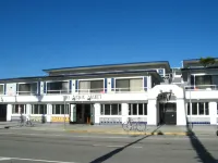 海灘街套房飯店 住宿飯店