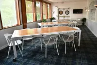 Silver Birches Resort - breakfast