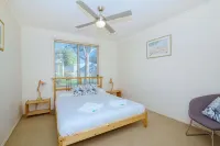 The Lighthouse - Port Willunga - C21 SouthCoast Holidays - parking