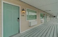 Deltaville Dockside Inn