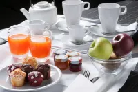 Radisson Hotel Nola Naples