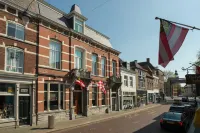 Boutique Hotel de Blauwe Pauw Hotels in Гертоґенбос