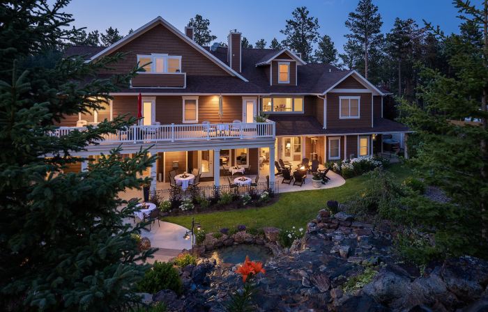 Summer Creek Inn