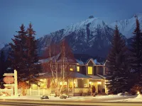 Lady MacDonald Country Inn Hotels near Three Sisters Playground