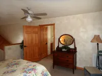 C12 - Luxury, Loft, Log-Sided Two Bedroom Harbor North Cottage on Lake Ouachita - balcony
