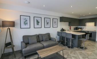 Edgemere Hideaway