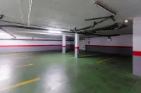 Las Abadías - parking