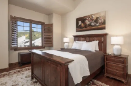 Base Camp at Iron Horse... 4 Bedroom Townhouse by RedAwning