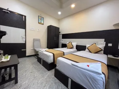 Hotel Rathnavel Towers Hotels in Pallavaram