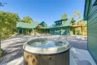 1 Mi to Nantahala River: Mtn-view Retreat! - Apartments