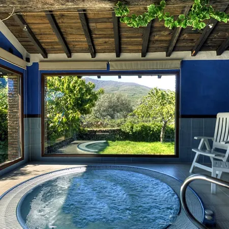 El Canchal de la Gallina -Cafetería -Aparcamiento Gratis - Jacuzzi