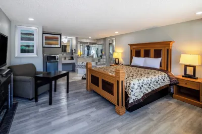 Oceans Inn & Suites Hotels in Montesano