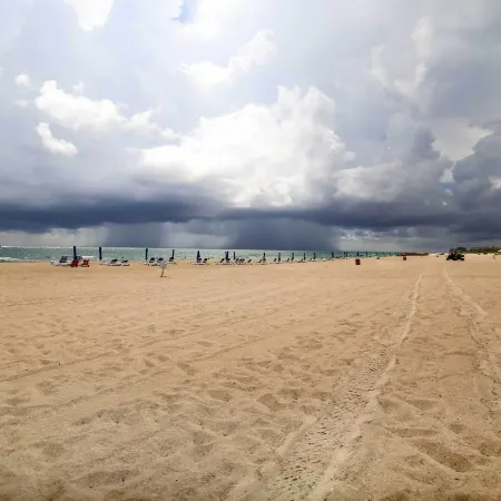 Riviera Beach Vacation Home w/ Pool: Walk to Beach
