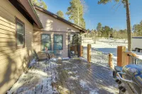 Cozy Lead Cabin w/ Deck < 1 Mi to Ski Slopes! - 3-Star