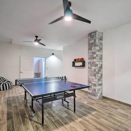 Mtn-View Gem w/ Fire Pit & Deck in Payson
