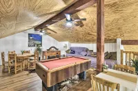 Banquet Hall & Pool: Expansive Forestburg Ranch! - parking