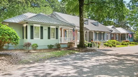 Low Country Living at Live Oaks Retreat 3 Bedroom Condo by Peace Vacations