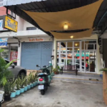 Transit Donmueang Airport Hostel