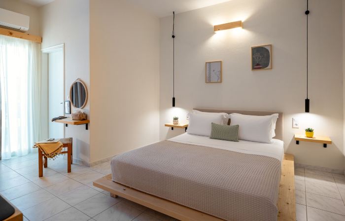 Capella Town, Skiathos