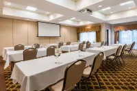 Holiday Inn Express & Suites Rochester Webster Hotels in Penfield