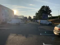 Astrotel Romorantin-Lanthenay Soirée étape - parking