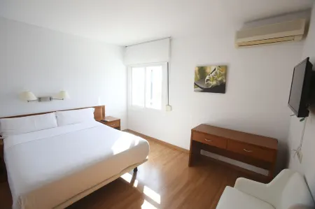 Gatell Hotel Отели в г. Вильянуэва и Ла Гелтру